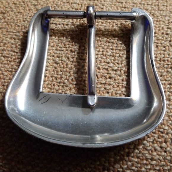 Silver Floral Engraved Beautiful Belt Buckle - Picture 7 of 7